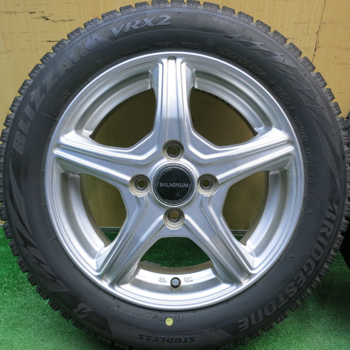 バリ溝！8.5分★スタッドレス 155/65R14 ブリヂストン ブリザック VRX2 BALMINUM VR5 バルミナ 14インチ PCD100/4H★6032903HAス