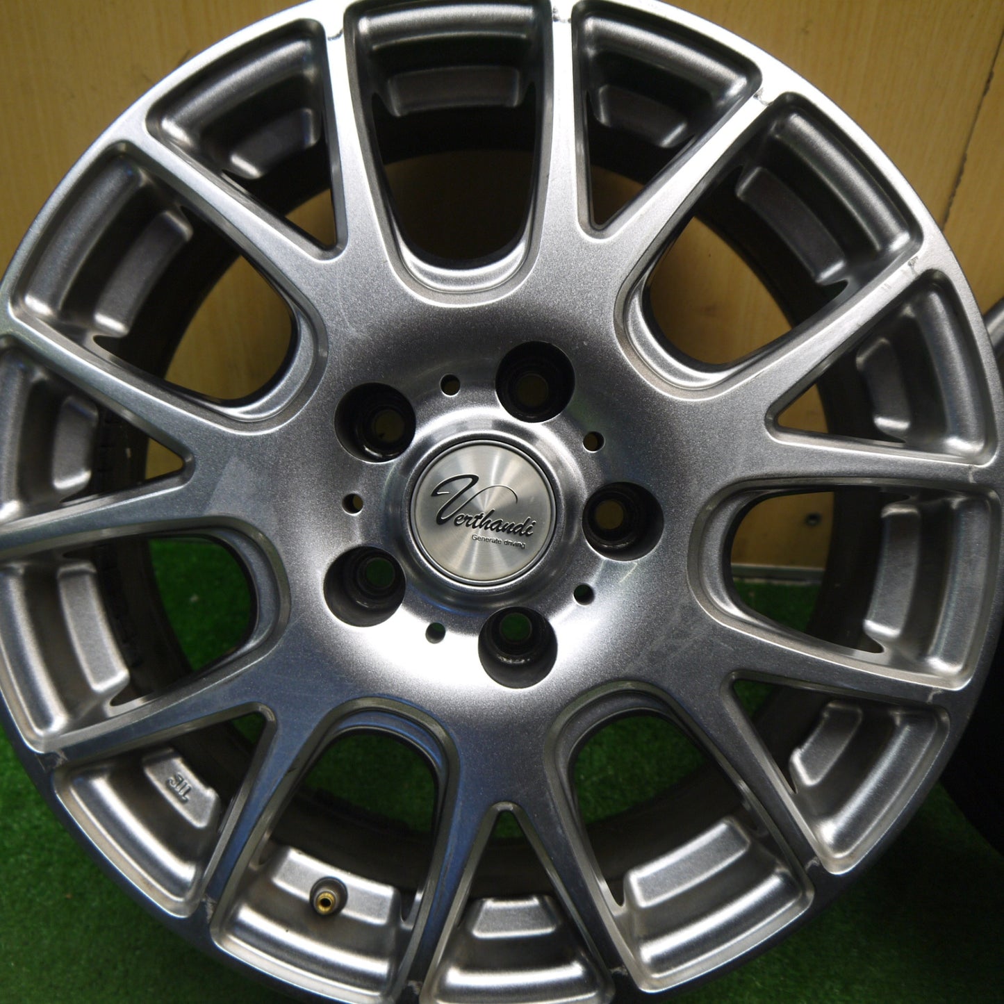 4本価格★Verthandi 16インチ ホイール ヴェルサンディ ヴェルザンディ 16×6.5J PCD114.3/5H★6021006Hホ
