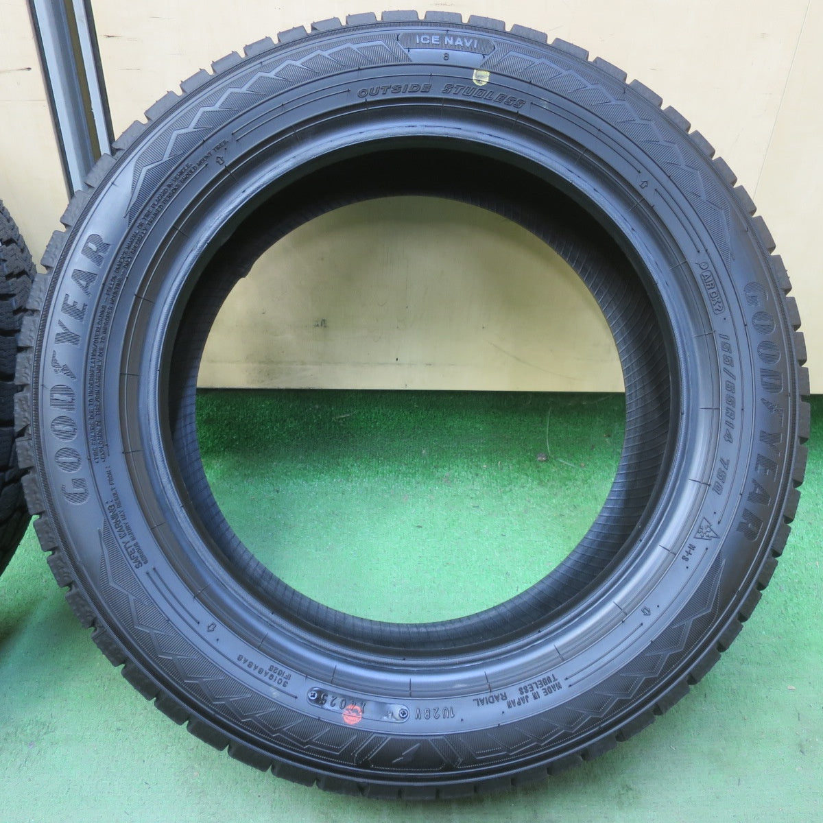ほぼ未使用！25年★スタッドレス 155/65R14 グッドイヤー アイスナビ8 タイヤ 14インチ N-BOX スペーシア タント ムーヴ ウェイク 等★6071406イスタ
