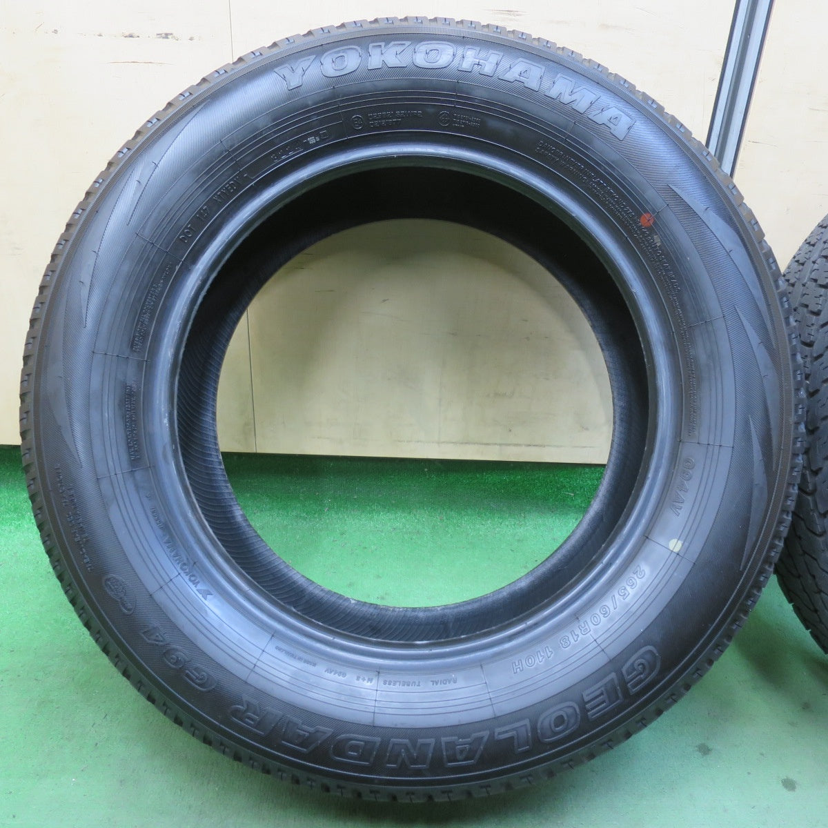 新車外し！24年★265/60R18 ヨコハマ ジオランダー G94 G94AV タイヤ 18インチ ランクル プラド パジェロ トライトン ゲレンデ 等★5122610イノタ