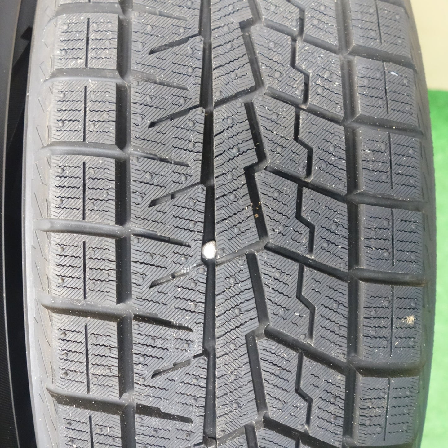 ほぼ未使用！24年！キレイ★プリウス 等 195/65R15 スタッドレス ヨコハマ アイスガード iG70 SCHNEIDER MID シュナイダー 15インチ PCD100/5H★6021201KTス