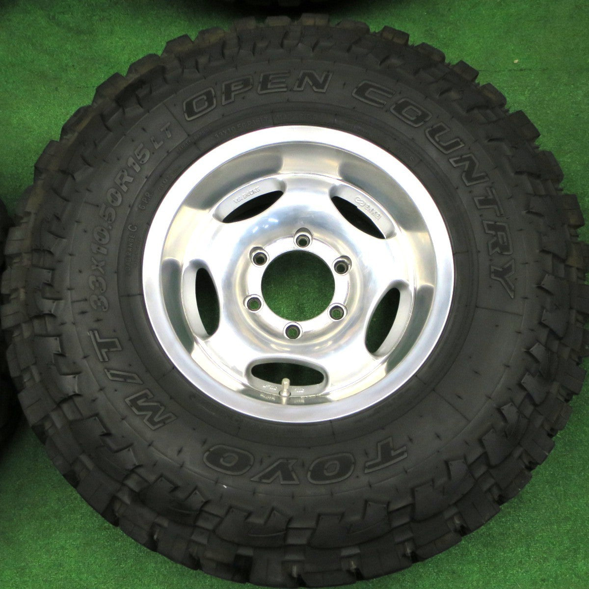 バリ溝！24年！9.5分★33×10.50R15 LT 114P 6PR トーヨー オープン カントリー M/T ENKEI エンケイ 15インチ PCD139.7/6H★6012501NKノ