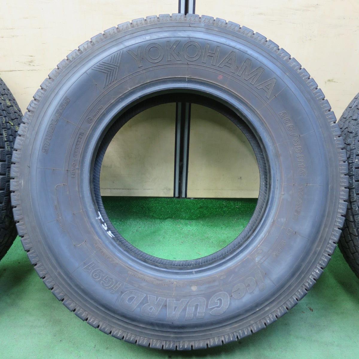 6本価格！22年★トラック タイヤ 205/85R16 117/115L 12PR スタッドレス ヨコハマ アイスガード iG91 16インチ★5061508イスタ