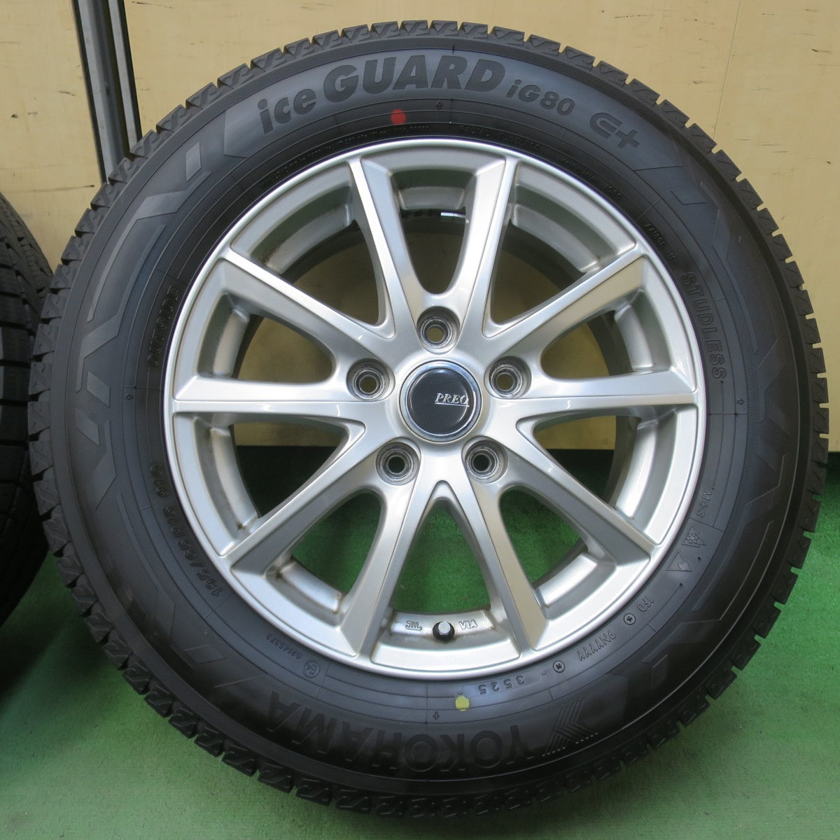 バリ溝！25年！ほぼ10分★スタッドレス 195/65R15 ヨコハマ アイスガード iG80 PREO プレオ 15インチ PCD114.3/5H★6032505イス