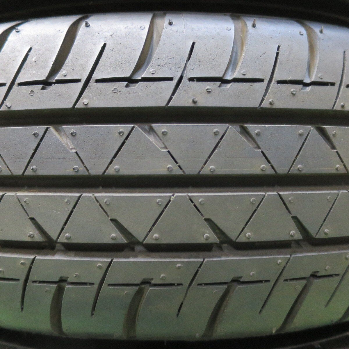 新車外し 24年★日産 キャラバン 純正 スチール 195/80R15 107/105Q ヨコハマ BluEarth-Van RY55 PCD139.7/6H★5040402イノ
