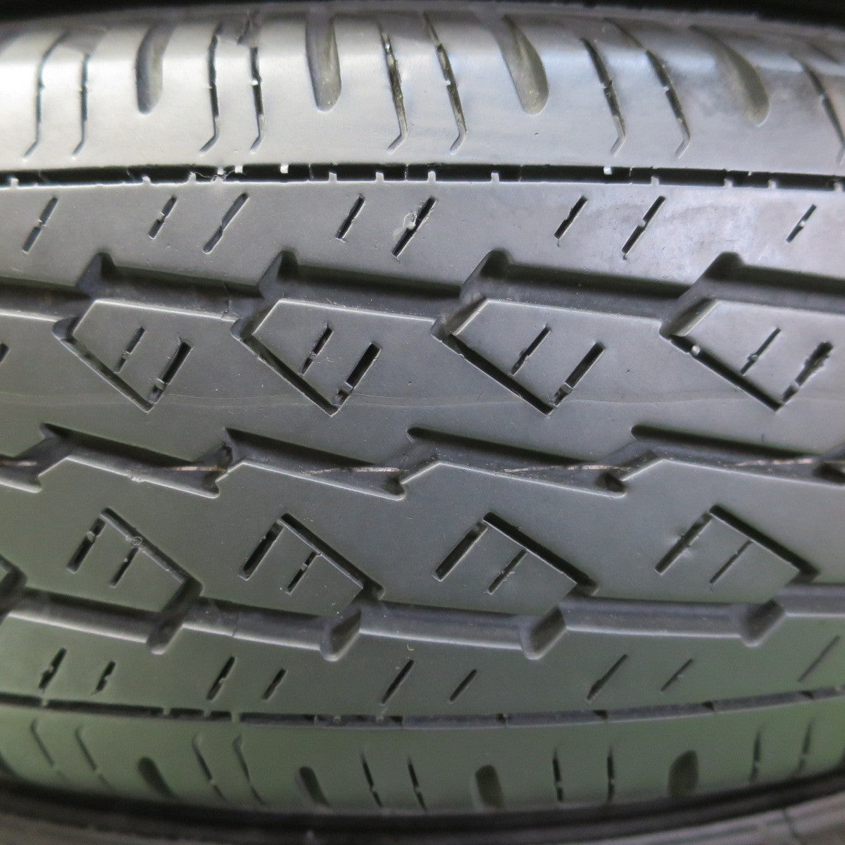4本価格！23年★145/80R12 80/78N ブリヂストン K370 タイヤ 12インチ 軽 トラック 軽 バン 等★5052903イノタ