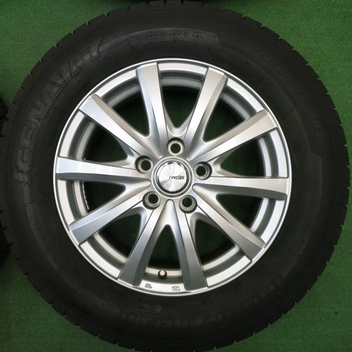 バリ溝！22年！キレイ！9分★スタッドレス 215/65R16 グッドイヤー アイスナビ7 ravrion RS01 ラブリオン 16インチ PCD114.3/5H★5031606TNス