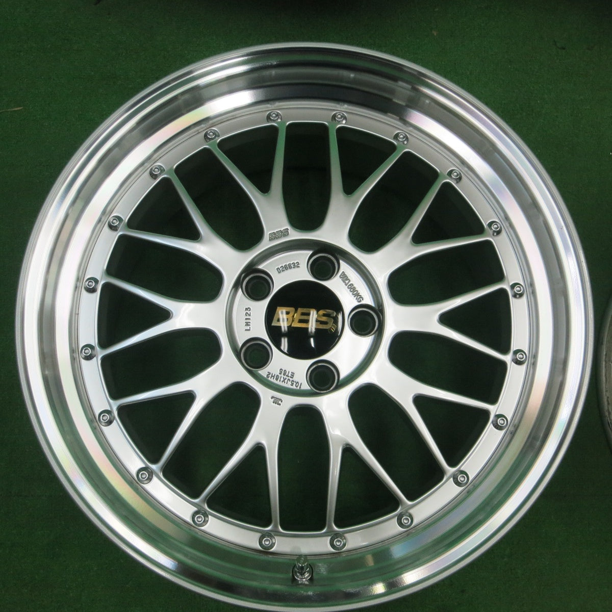 *送料無料* キレイ★フェラーリ 355 用 BBS LM122 LM123 ホイール 18インチ 18×8J 18×10.5J PCD108/5H★4042908ナホ