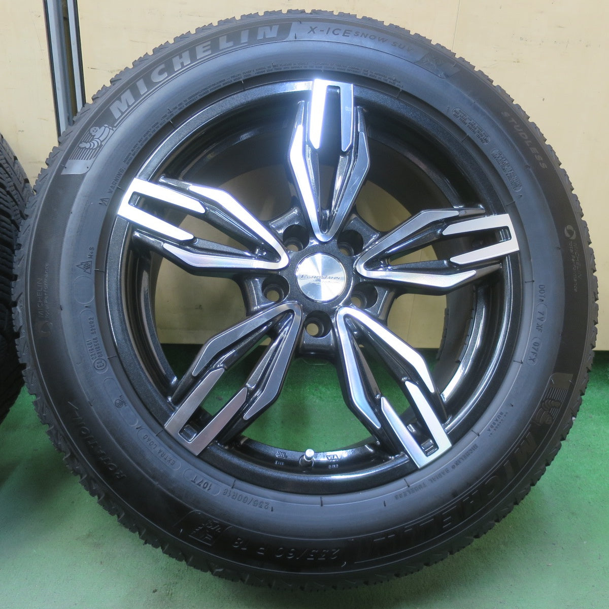 バリ溝！キレイ！9分◎アウディ 等 EUROBAHN SPORT TECHNIC 235/60R18 スタッドレス ミシュラン X-ICE SNOW SUV スポーツテクニック 18インチ PCD112/5H◎6100904イス