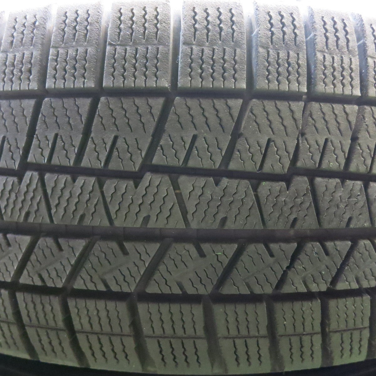 バリ溝！キレイ！8.5分★スタッドレス 205/60R16 ダンロップ ウインターマックス 03 AIRNOVA エアノヴァ 16インチ PCD114.3/5H★5052408HAス