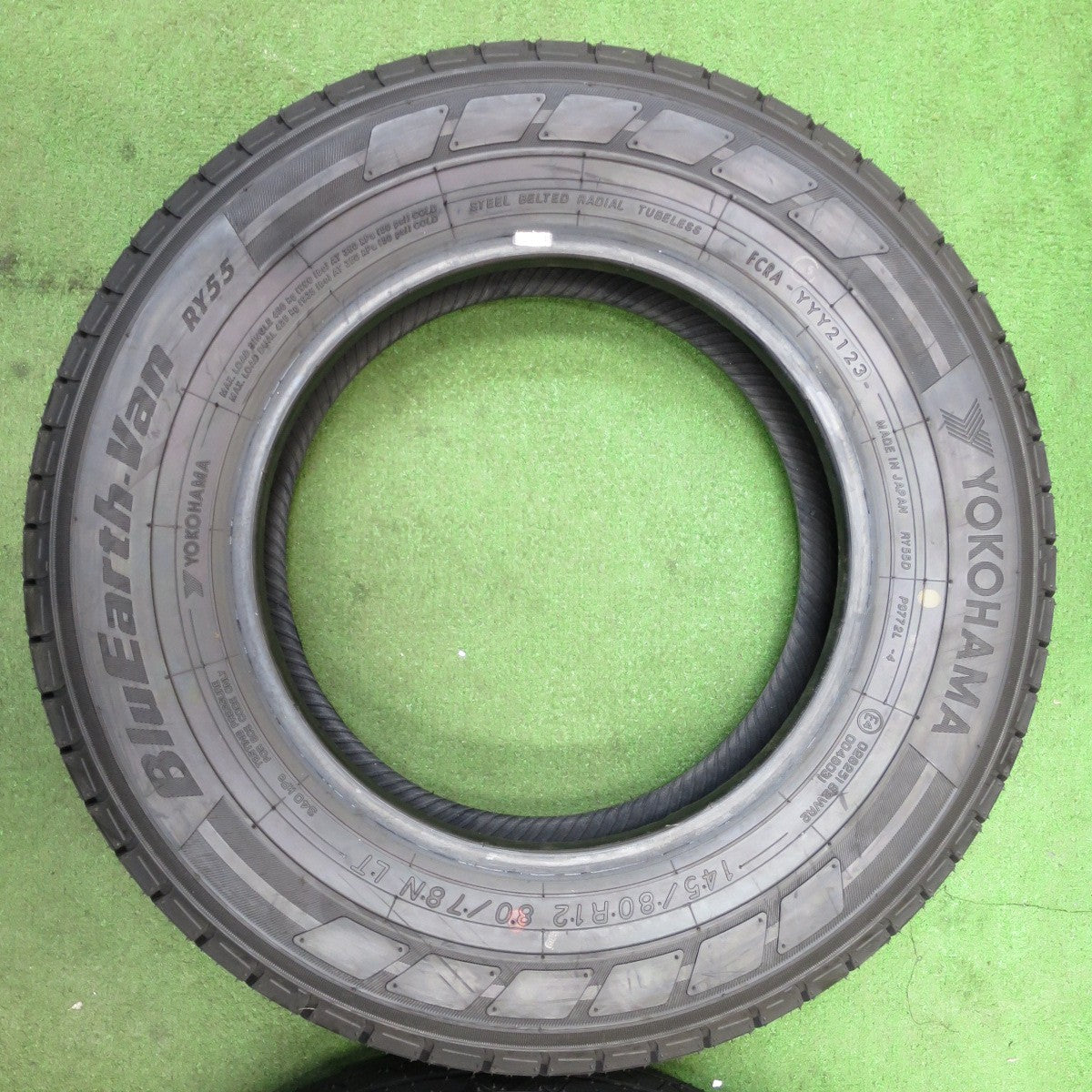 新車外し！23年★145/80R12 80/78N ヨコハマ BluEarth-Van RY55 ブルーアース タイヤ 12インチ 軽トラ 軽バン エブリィ キャリィ 等★6042903NGノタ