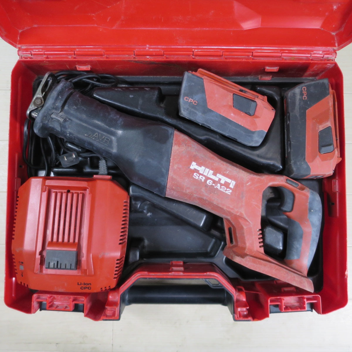 [送料無料] バッテリー2個☆HILTI ヒルティ 充電式 レシプロソー SR 6-A22 電動 工具 切断機 セーバーソー セーバソー☆