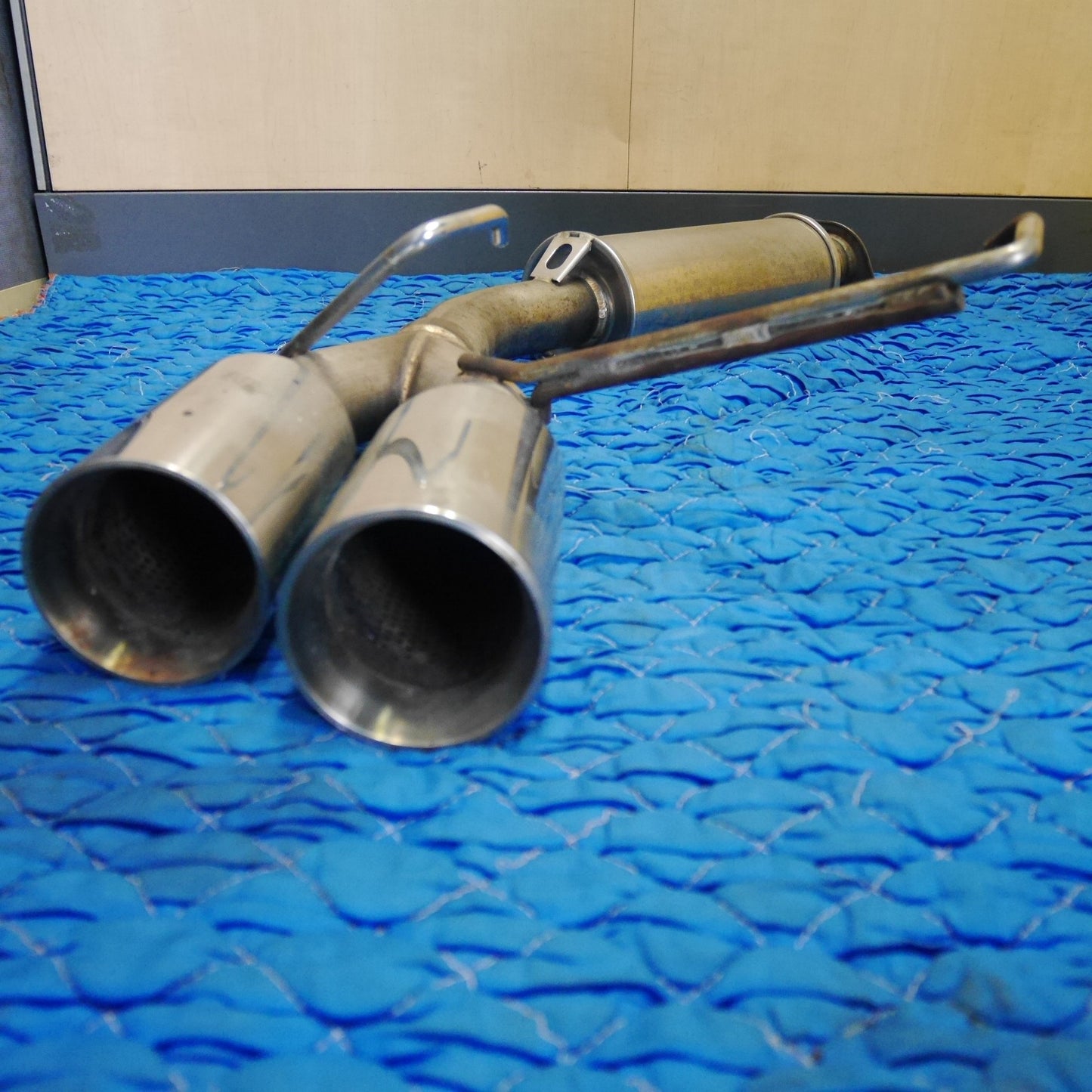 [送料無料] ☆ホンダ GD3 フィット 1.3Lモデル 全グレード 4WD除く 社外 マフラー 排気 カー パーツ メーカー 不明☆