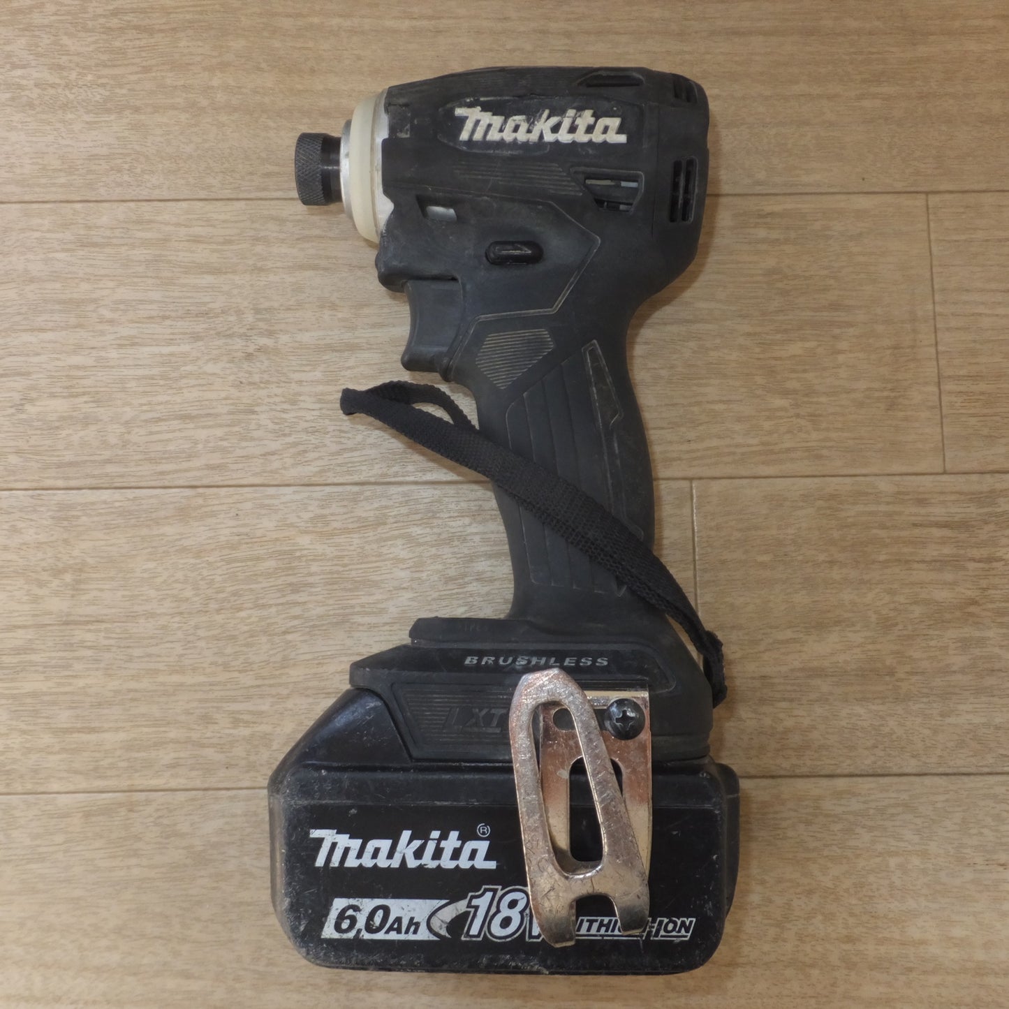 [送料無料] ★マキタ makita 充電式インパクトドライバ TD172DRGXB ブラック 18V　バッテリ 1個★