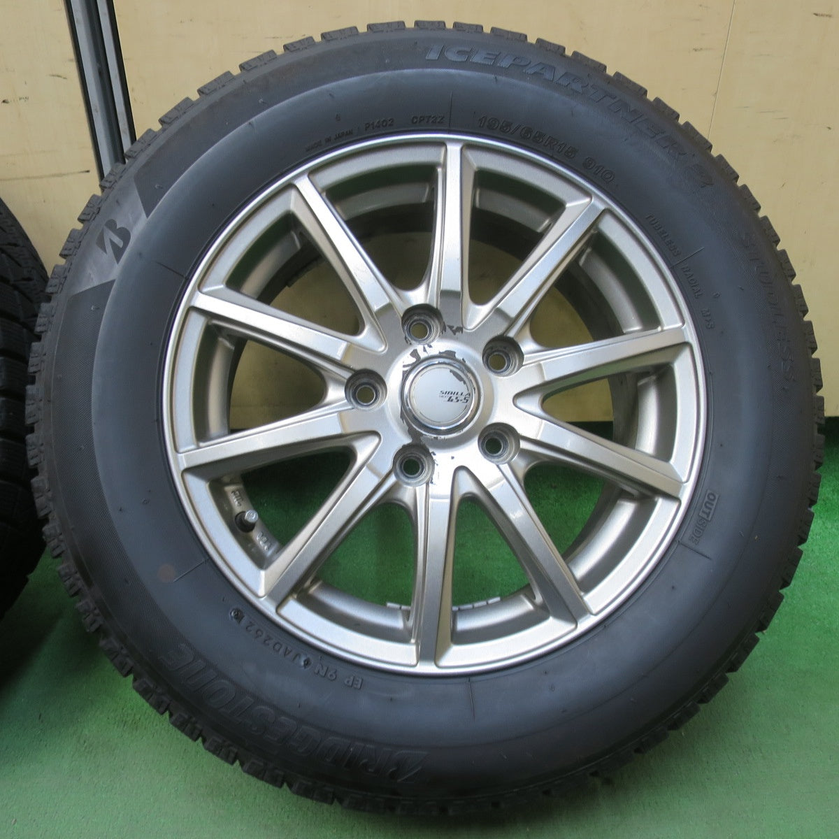 バリ溝！21年！9分★スタッドレス 195/65R15 ブリヂストン アイスパートナー2 SIBILLA NEXT GS-5 シビラ 15インチ PCD114.3/5H★5111404イス