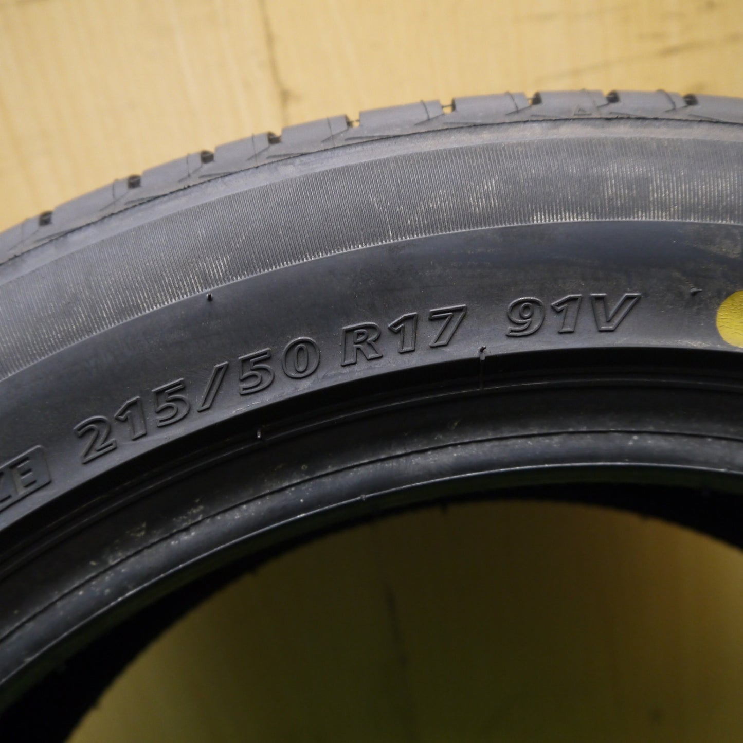 未使用！23年！1本★215/50R17 ブリヂストン エコピア NH200 タイヤ 17インチ リーフ インプレッサ 等★5081804Hノタ