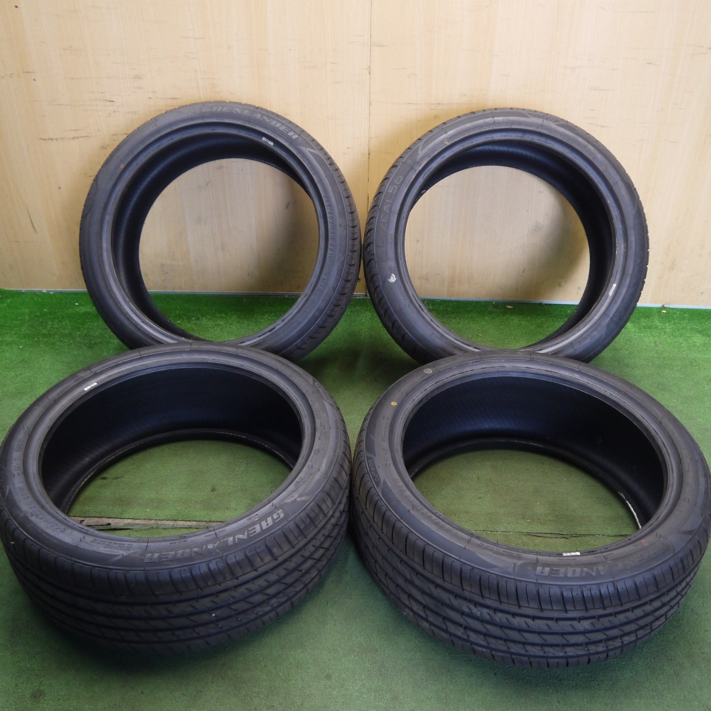 ほぼ未使用！26年★245/40R20 グリンランダー L-ZEAL56 タイヤ 20インチ ベンツ W214 Eクラス W222 C217 Sクラス BMW 5シリーズ 等★6061709Hノタ