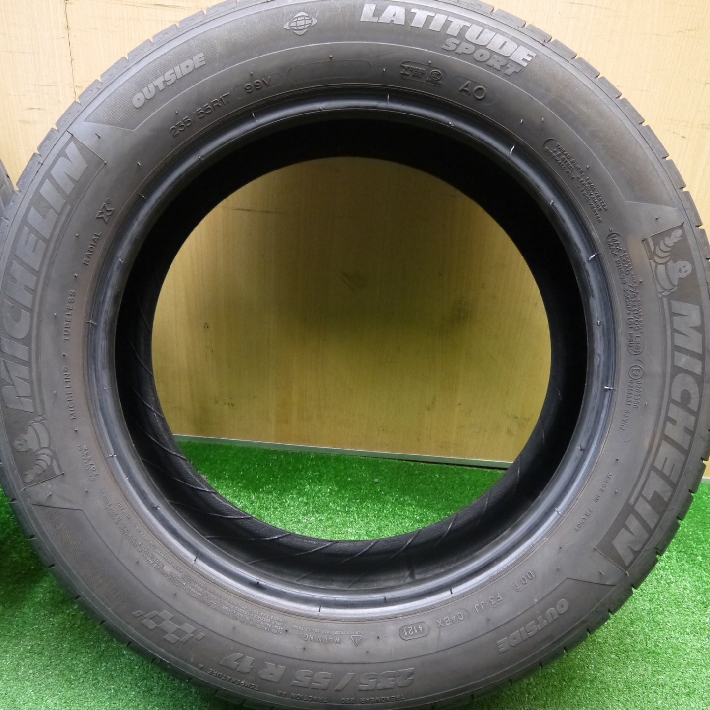 4本価格！21年★235/55R17 ミシュラン LATITUDE SPORT AO タイヤ 17インチ アウディ Q3 ワーゲン ティグアン BMW X3 ボルボ XC70 V60 等★5112510Hノタ
