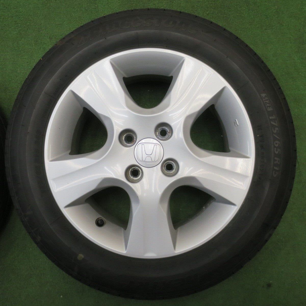バリ溝！9.5分★ホンダ フィット 純正 175/65R15 ブリヂストン ネクストリー エコピア 15インチ FIT PCD100/4H★6032206NJノ
