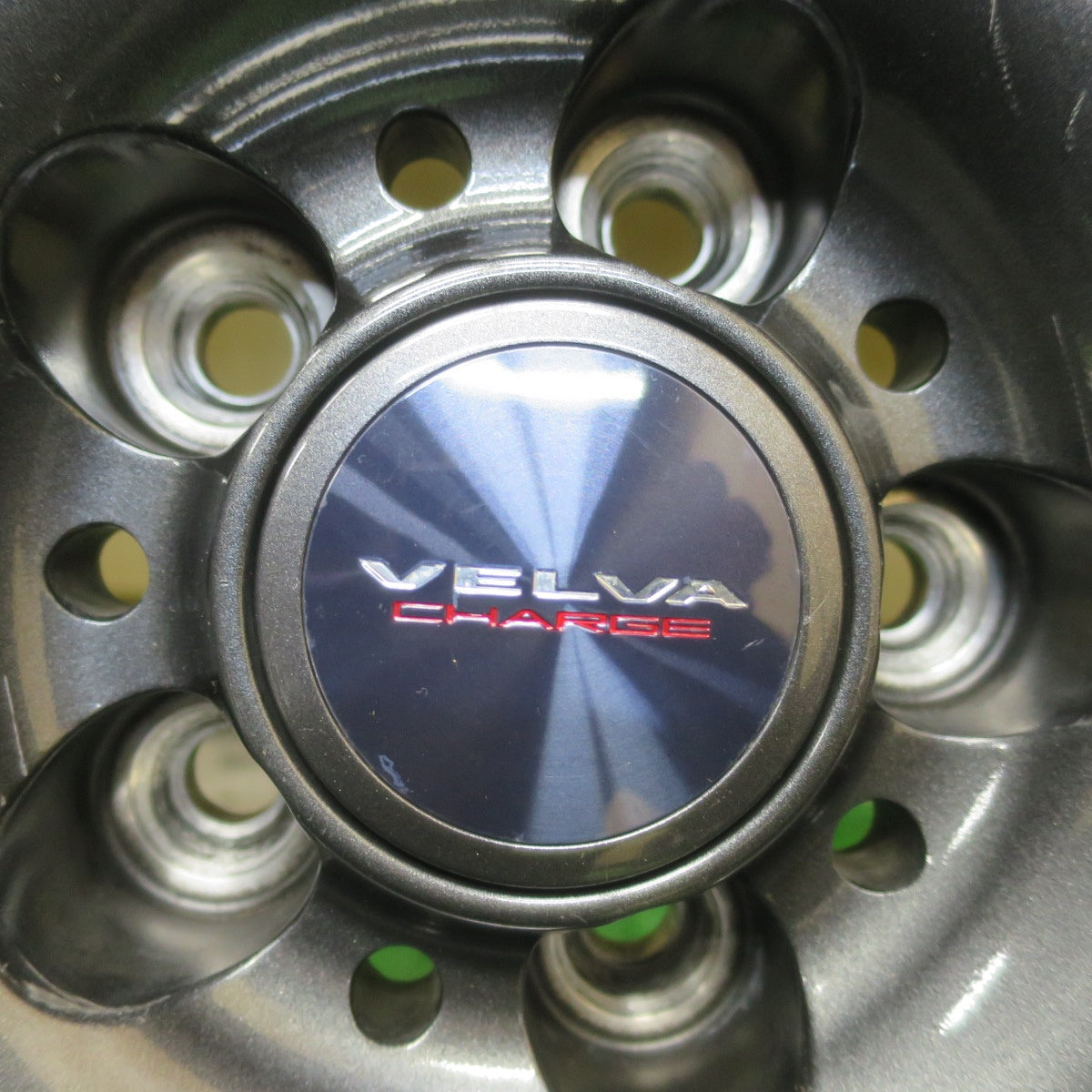 バリ溝！22年！キレイ！9.5分★インプレッサ 等 205/55R16 スタッドレス ブリヂストン ブリザック VRX2 VELVA CHARGE ヴェルヴァ チャージ 16インチ PCD100/5H★6030502イス