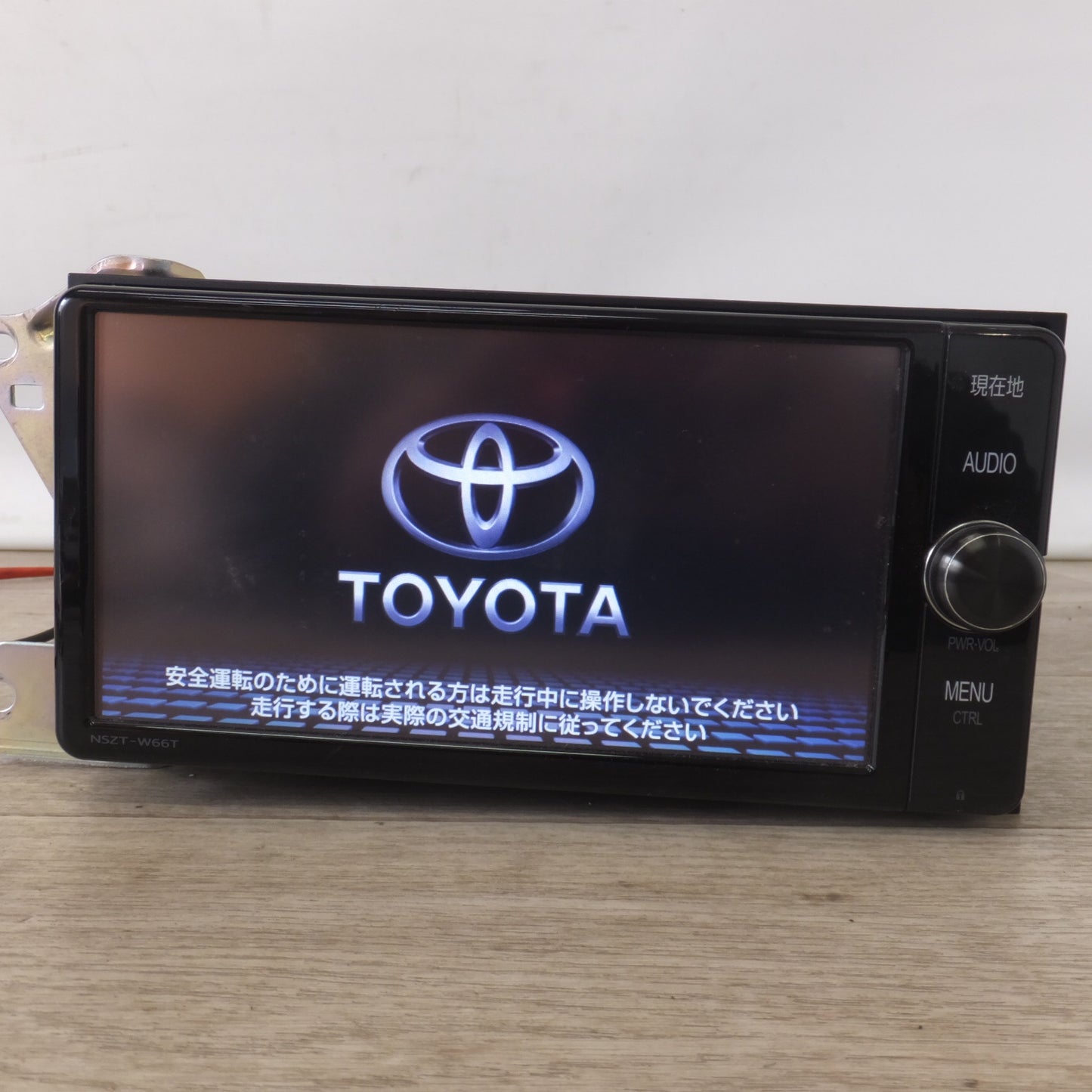 [送料無料] ★富士通テン製 トヨタ 純正 SDナビゲーション NSZT-W66T 08605-00A50(32)★