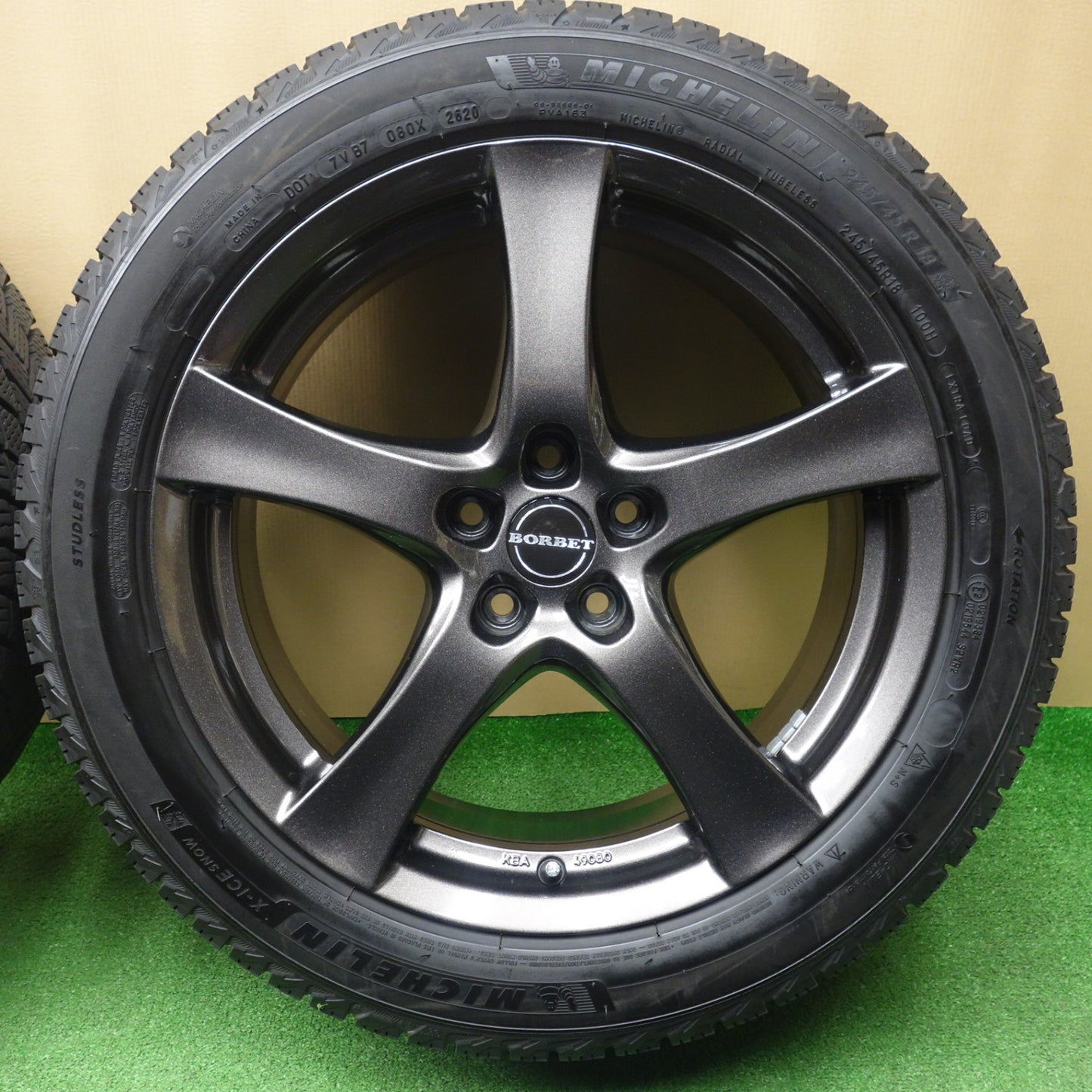 バリ溝！キレイ！9.5分★ボルボ 等 BORBET typeF 245/45R18 スタッドレス ミシュラン X-ICE SNOW ボルベット タイプF 18インチ PCD108/5H★6032101KTス
