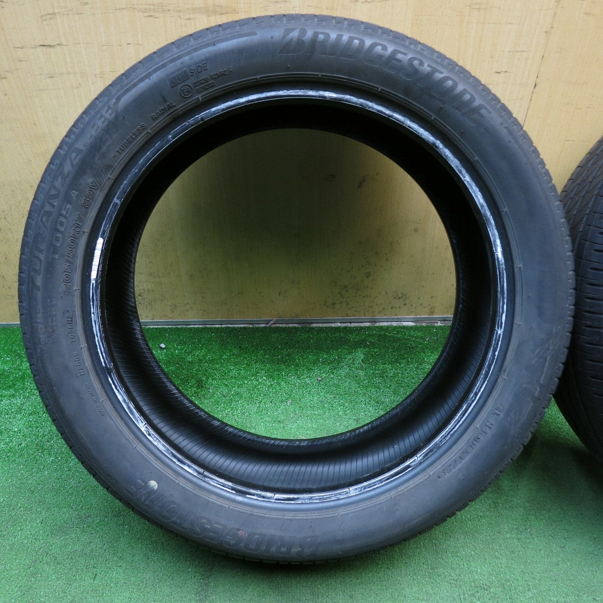 バリ溝！23年！9分！2本◎205/50R17 ブリヂストン トランザ T005A タイヤ 17インチ セレナ ノート オーラ アクセラ インプレッサ 等◎6092306KKノタ