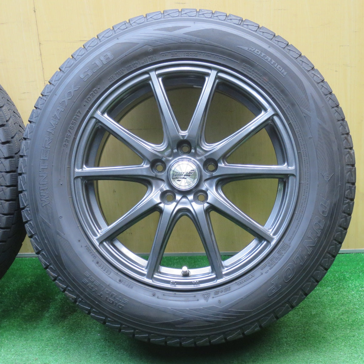 バリ溝！キレイ！9分★スタッドレス 225/65R17 ダンロップ ウインターマックス SJ8 FINAL SPEED ファイナル スピード 17インチ PCD114.3/5H★5111901NJス