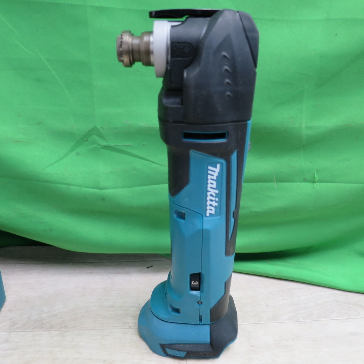 [送料無料] ☆makita マキタ 18V 充電式 マルチツール TM51D 本体 ツールBOX 電動工具 DIY 日曜大工 ツール付属 バッテリーなし☆