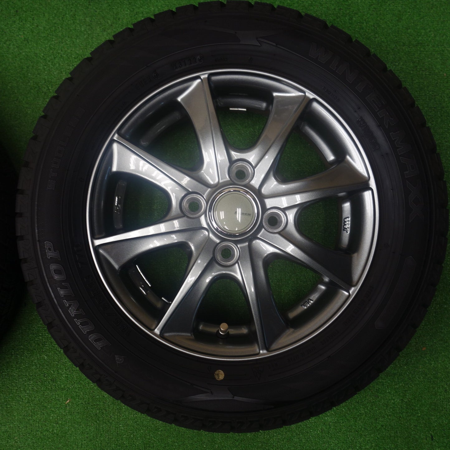 バリ溝！22年！キレイ！ほぼ10分◎スタッドレス 165/65R13 ダンロップ ウインターマックス WM02 LEBEN レーベン 13インチ PCD100/4H◎6062004KTス