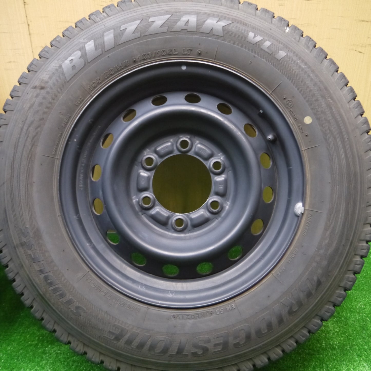 *送料無料* バリ溝！9分★トヨタ ハイエース 純正 スチール 195/80R15 107/105L スタッドレス ブリヂストン ブリザック VL1 PCD139.7/6H★4080603Hス