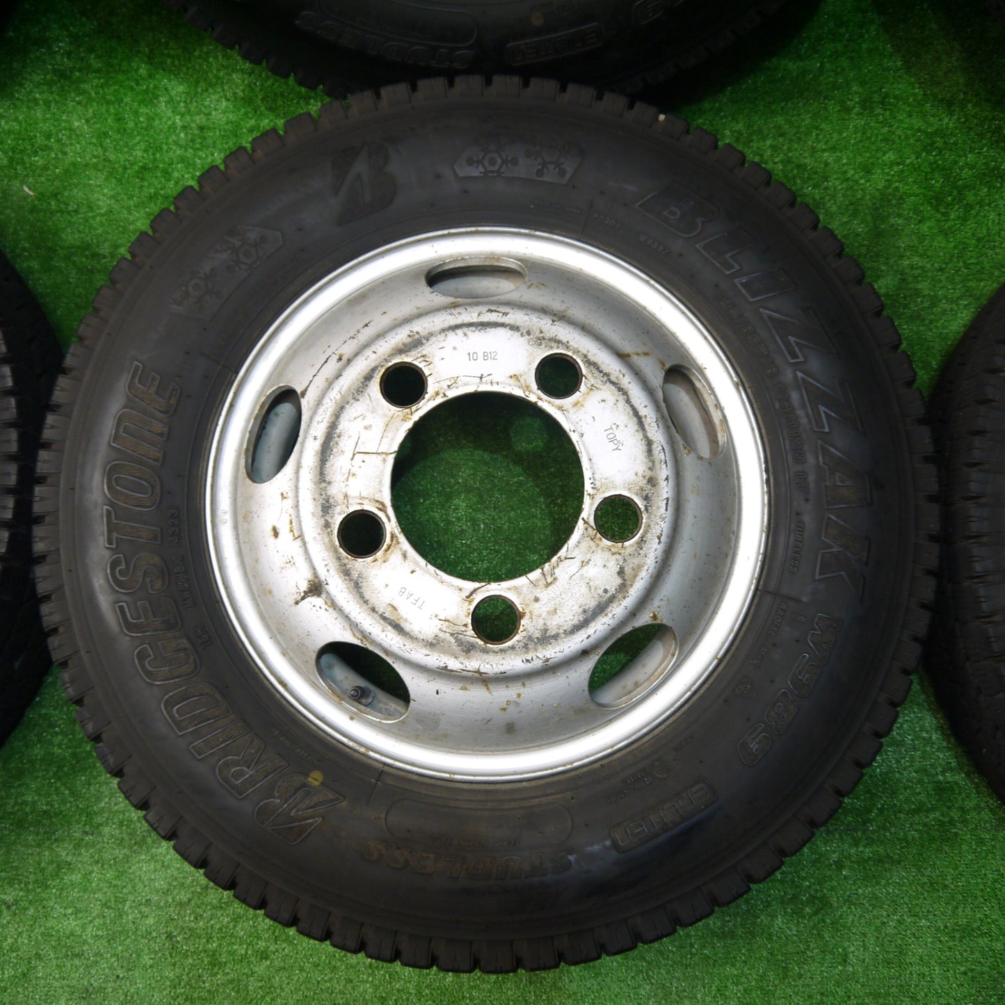 バリ溝！23年！9分！6本★トラック 195/85R16 114/112N スタッドレス ブリヂストン ブリザック W989 TOPY スチール 16インチ PCD203.2/5H★5111201KKス