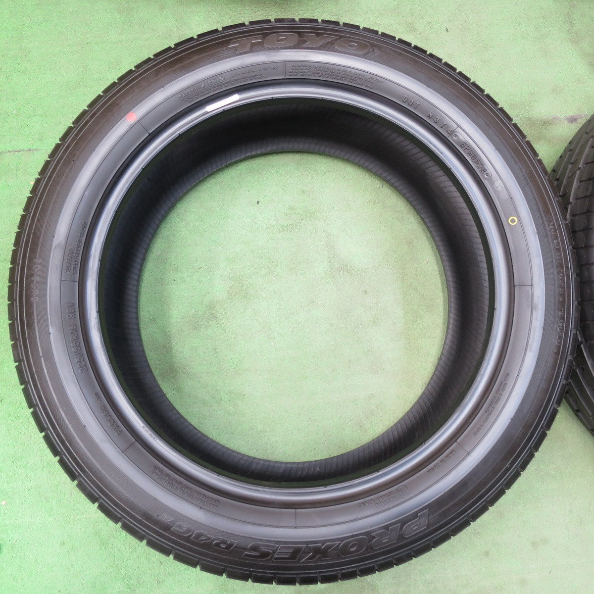 新車外し！24年★225/55R19 トーヨー プロクセス R46A タイヤ 19インチ ハリアー 40 アルファード ヴェルファイア CX-5 CX-8 等★5043008イノタ