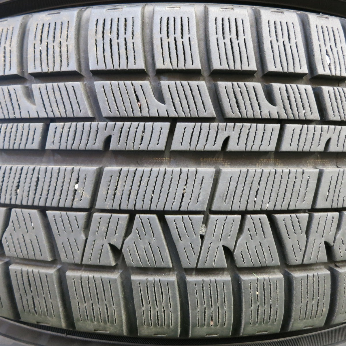 *送料無料* バリ溝！9分★スタッドレス 215/55R17 ヨコハマ アイスガード iG50 プラス SCHNEIDER シュナイダー 17インチ PCD114.3/5H★4050303イス