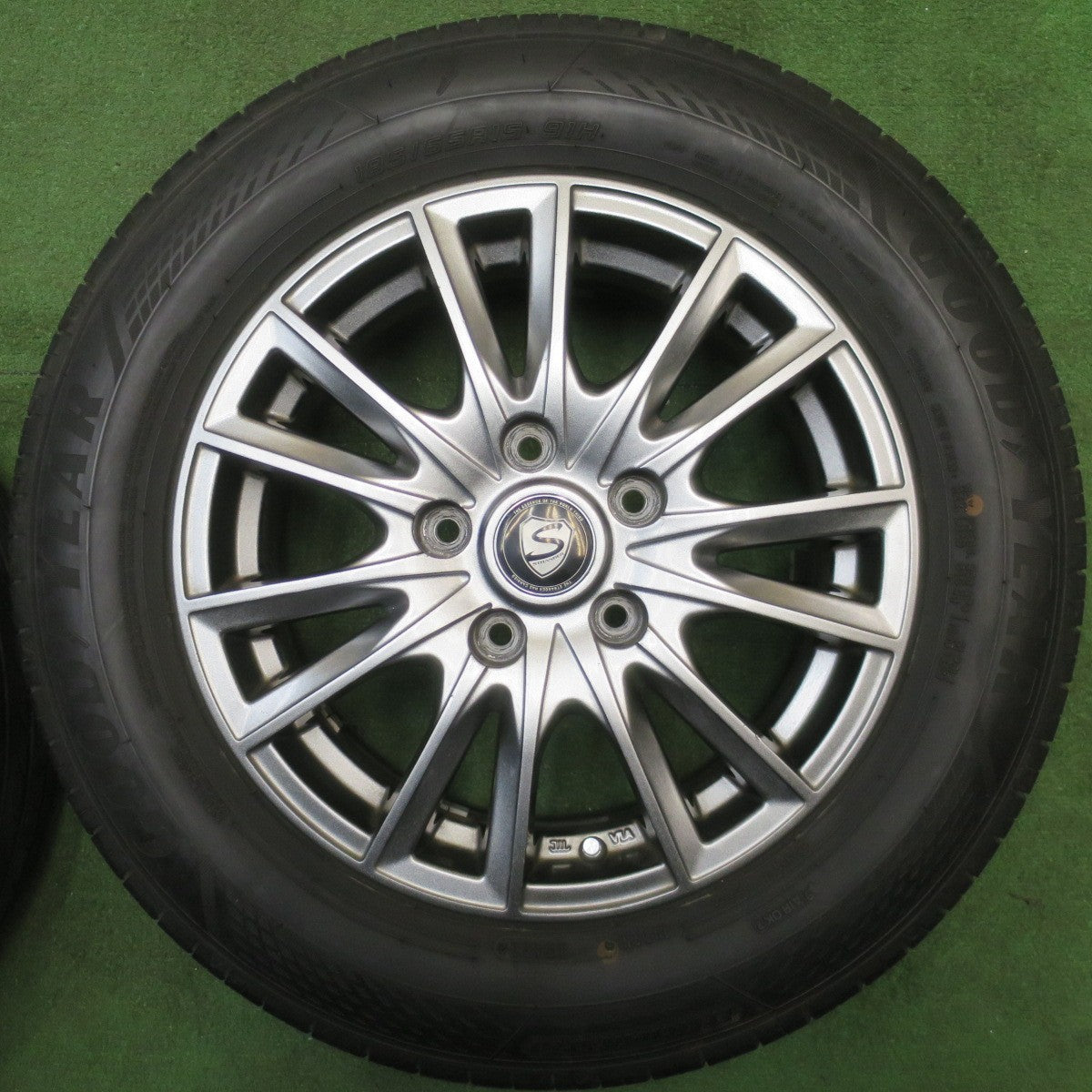 バリ溝！22年！8.5分★195/65R15 グッドイヤー EfficientGrip ECO EG02 ヨコハマ ブルーアース RV-02 STRANGER ストレンジャー 15インチ PCD114.3/5H★6021705NJノ