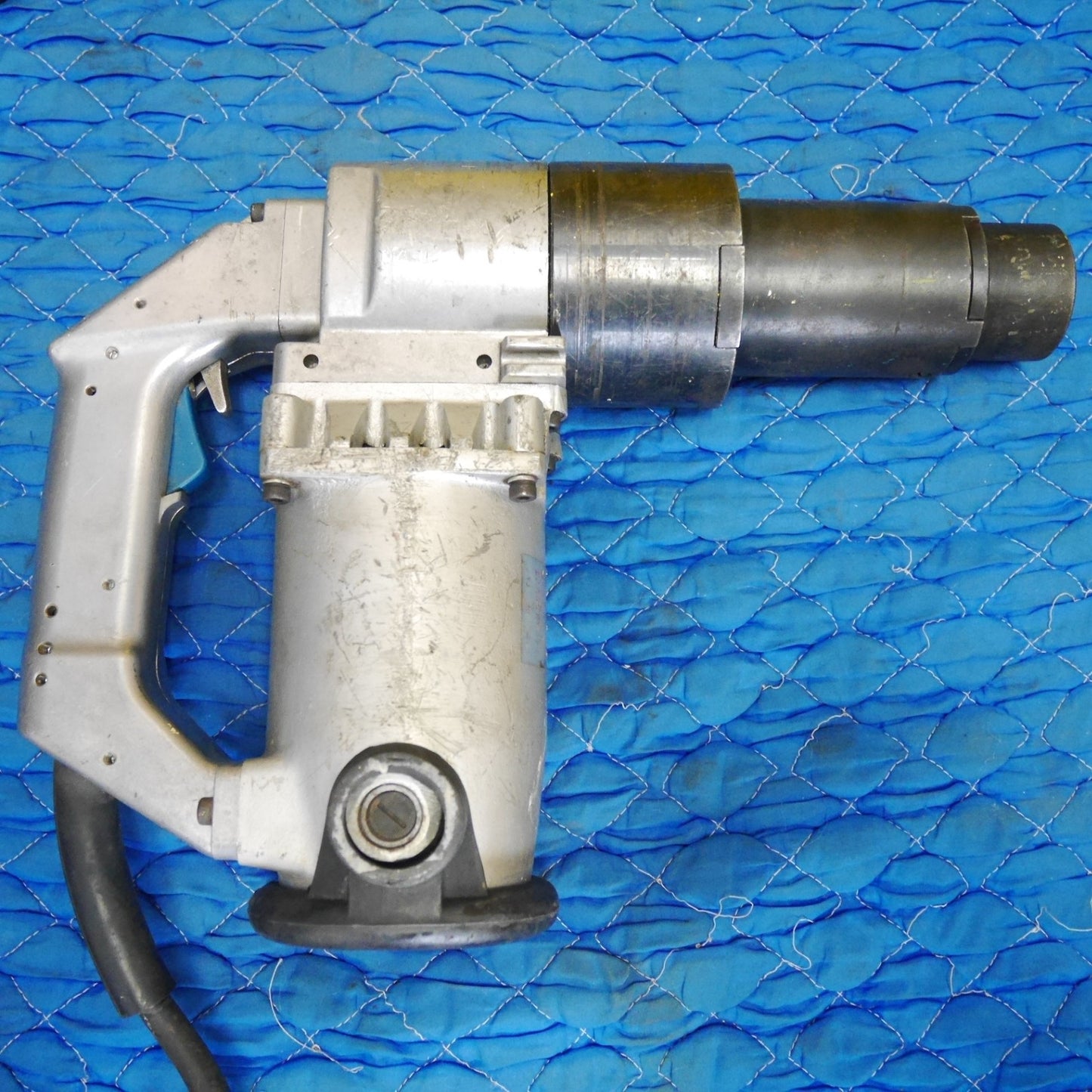 [送料無料] 付属品付き☆芝浦 電動 シャー レンチ LSR-22HD 電動 工具 ソケット付き シバウラ コード式 100V☆