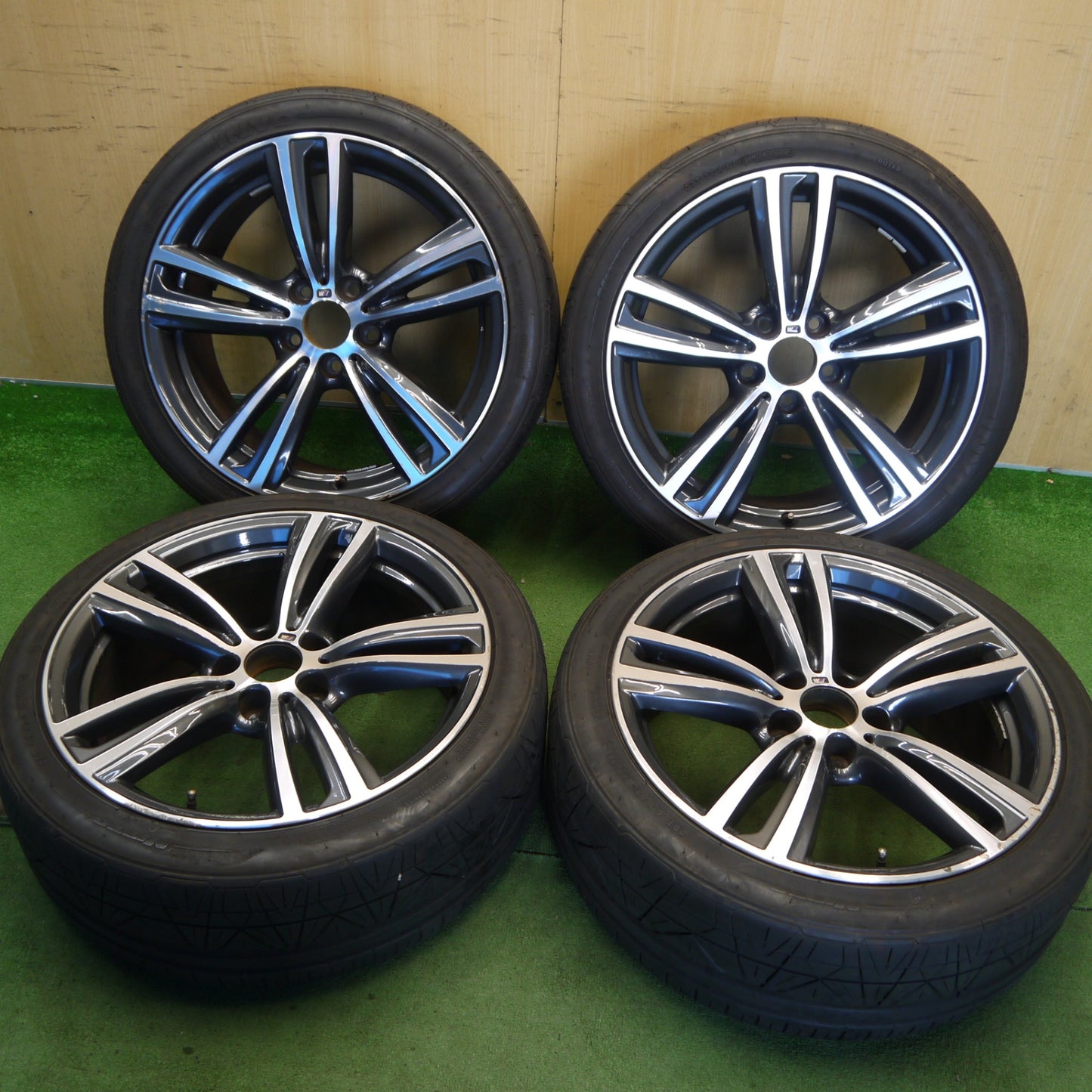 4本価格！23年◎BMW 3シリーズ F30 F31 Mスポーツ 純正 ダブルスポーク 442M 225/40R19 255/35R19 ニットー iNVO 19インチ PCD120/5H◎6062904Hノ