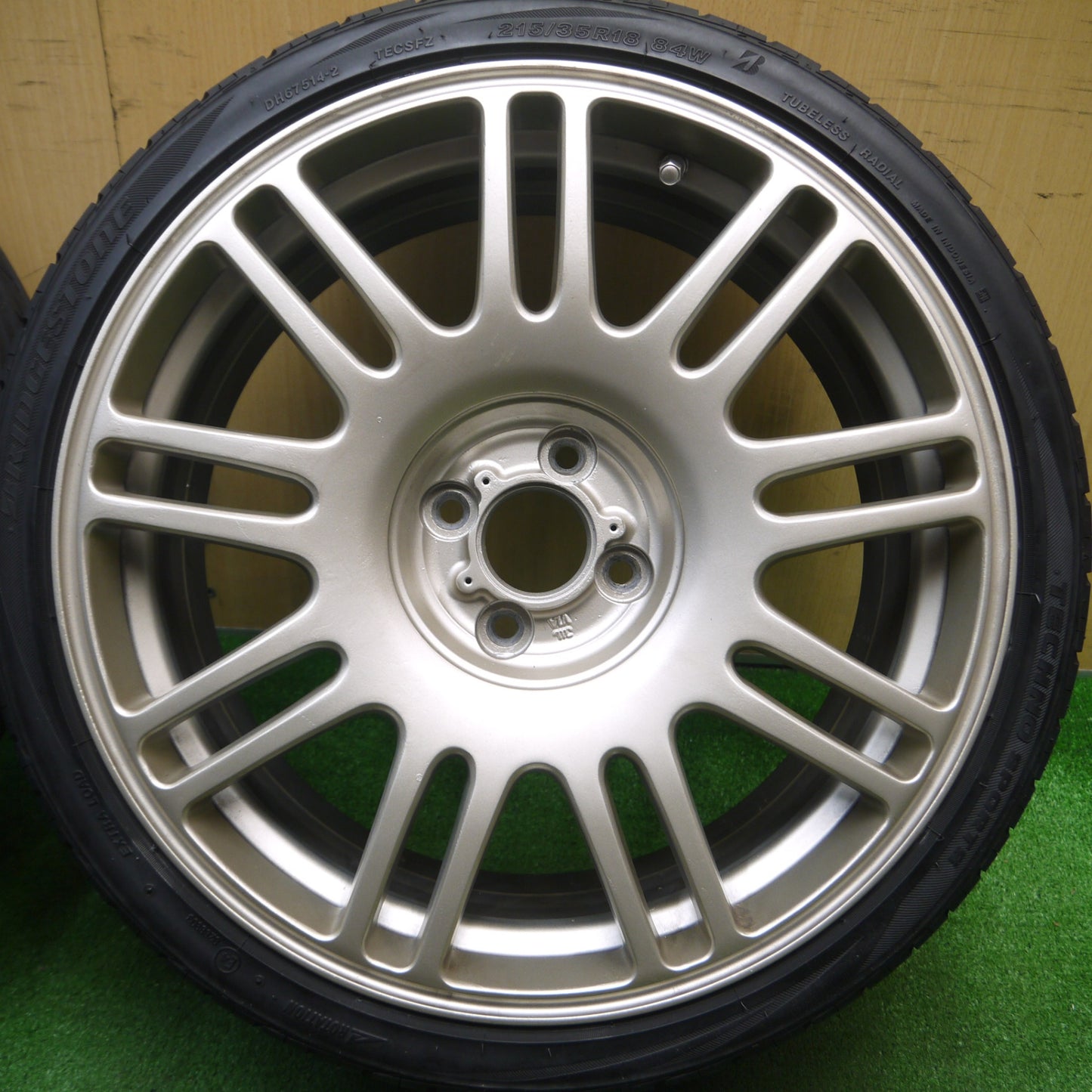 [送料無料] バリ溝！キレイ！9分★RACING SPARCO 215/35R18 ブリヂストン テクノスポーツ レーシングスパルコ 18インチ PCD100/4H★4122308Hノ