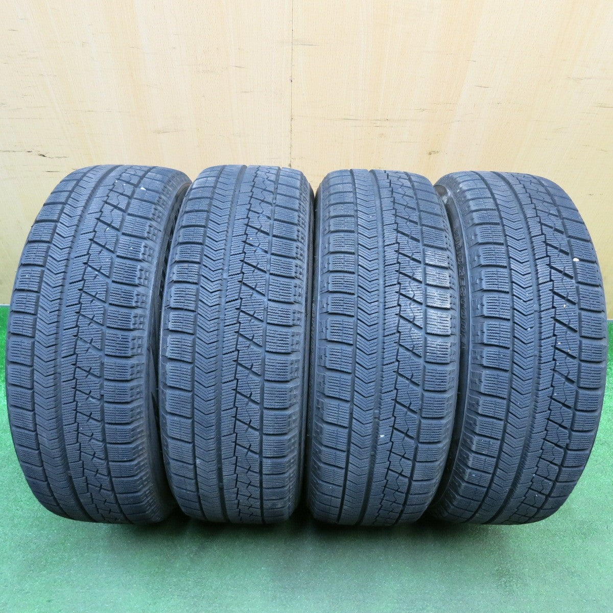 バリ溝！キレイ！8.5分★スタッドレス 205/60R16 ブリヂストン ブリザック VRX VTO 社外 アルミ 16インチ PCD114.3/5H★6012202HAス