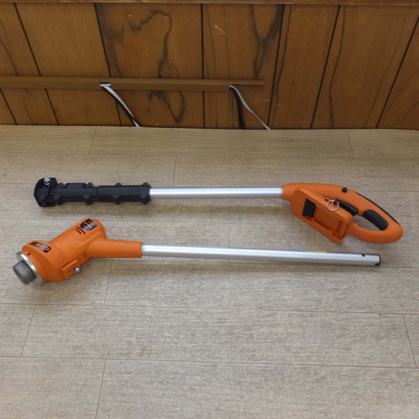 送料無料] ☆山善 YAMAZEN 充電式草刈機 LBC-1825B DC18V 2.5Ah