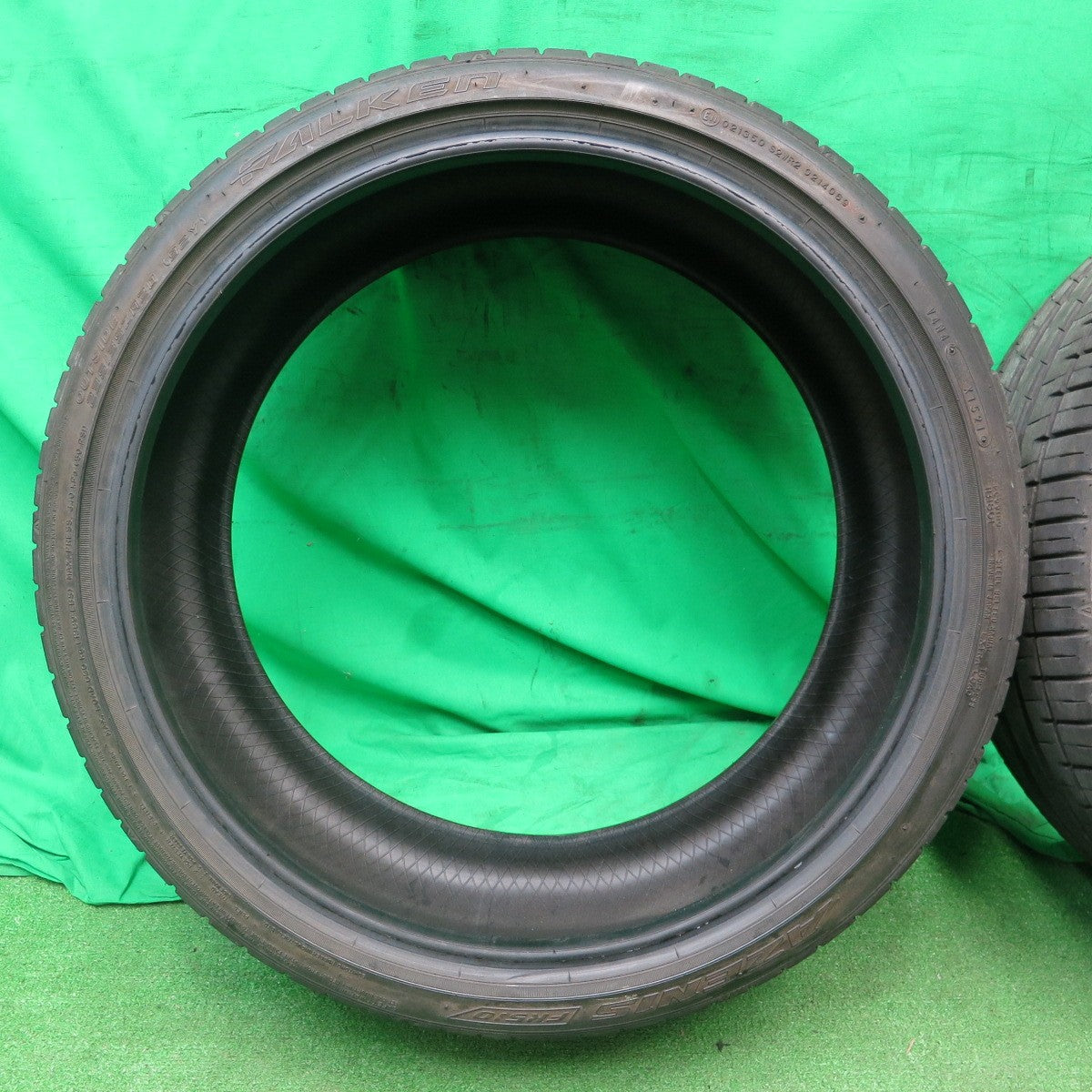 *送料無料* 2本価格！21年★235/35R20 ファルケン アゼニス FK510 タイヤ 20インチ レクサス GS RC マジェスタ マークX 等★4052709ナノタ