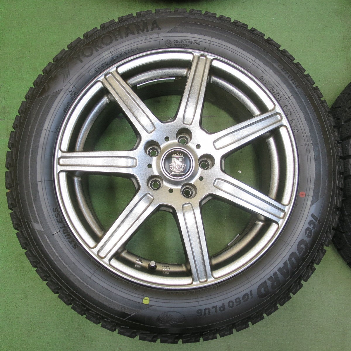 ほぼ未使用★スタッドレス 215/60R17 ヨコハマ アイスガード iG50 プラス MANARAY SPORT マナレイ スポーツ 17インチ PCD114.3/5H★5112110イス