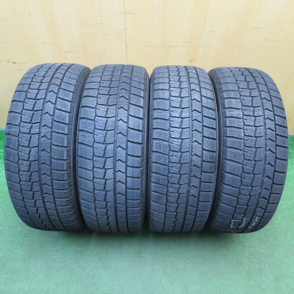 バリ溝！23年！キレイ！9.5分★ベンツ 等 ADVANCE LINE SV-1 225/55R17 スタッドレス ダンロップ ウインターマックス WM02 アドバンスライン 17インチ PCD112/5H★6021005NJス