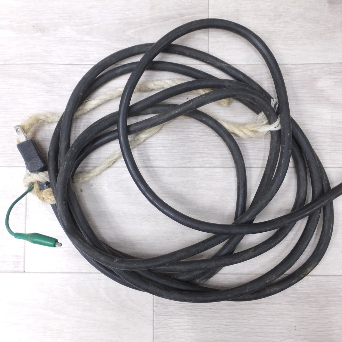 [送料無料] ◆日立工機 ハンマ ドリル 38mm 100V 50/60Hz DH38SA ハンマードリル 電動 工具◆