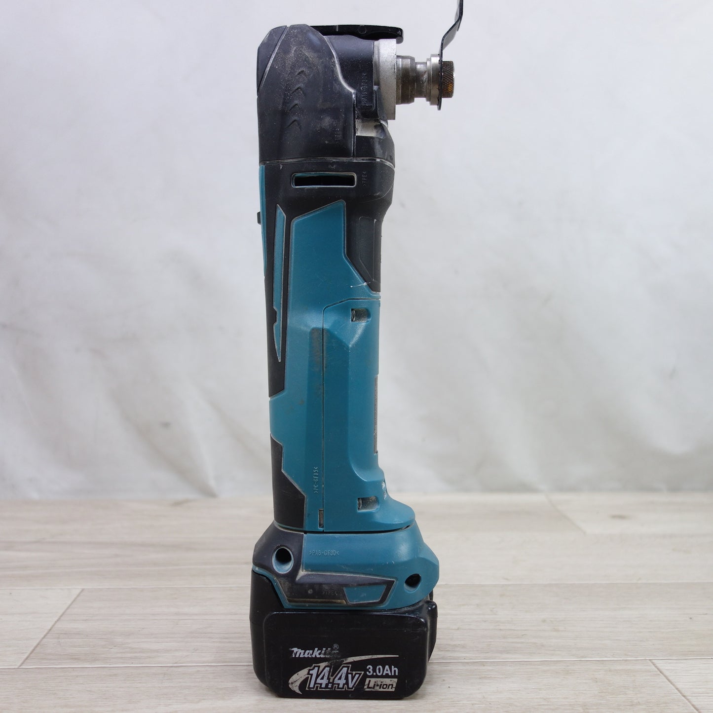 [送料無料] 付属品多数◆マキタ 充電式 マルチ ツール TM41D 電動 工具 バッテリー BL1430 14.4V makita◆