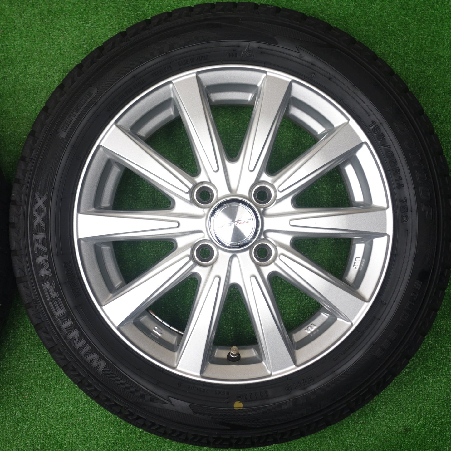 バリ溝！23年！9.5分★スタッドレス 155/65R14 ダンロップ ウインターマックス WM02 JOKER ジョーカー 14インチ PCD100/4H★6010503KTス