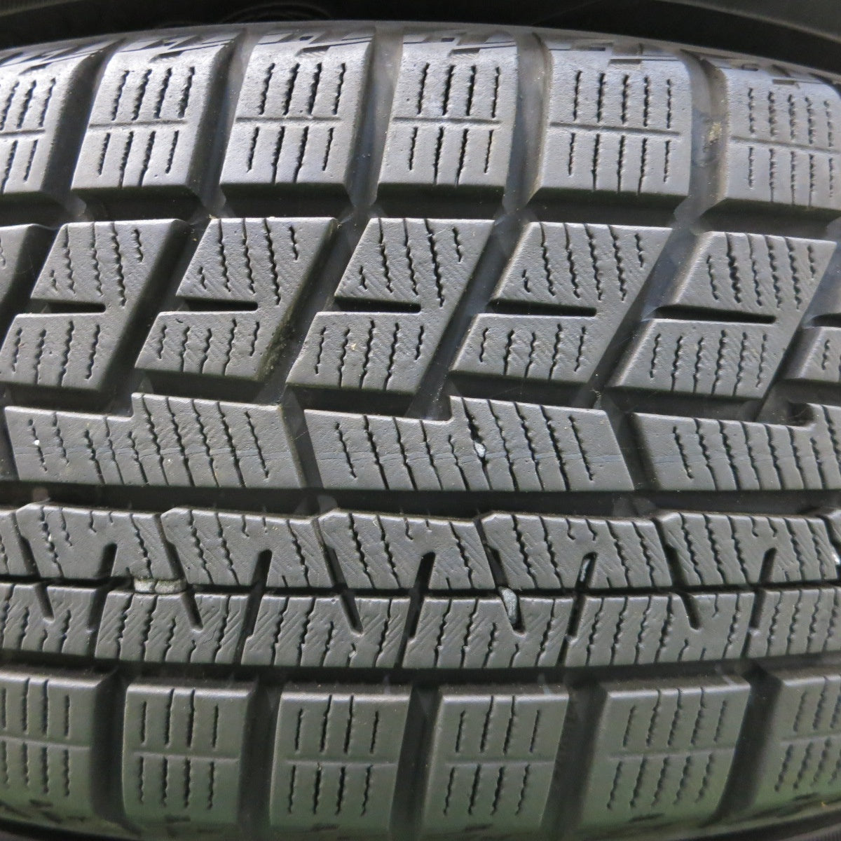 *送料無料* バリ溝！キレイ！ほぼ10分★スタッドレス 175/65R14 ヨコハマ アイスガード iG60 LAYCEA -02- レイシア 14インチ PCD100/4H★4052404イス