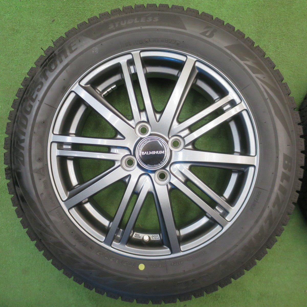 バリ溝！23年！キレイ！9分★スタッドレス 175/65R15 ブリヂストン ブリザック VRX2 BALMINUM BR10 バルミナ 15インチ PCD100/4H★6032907NJス