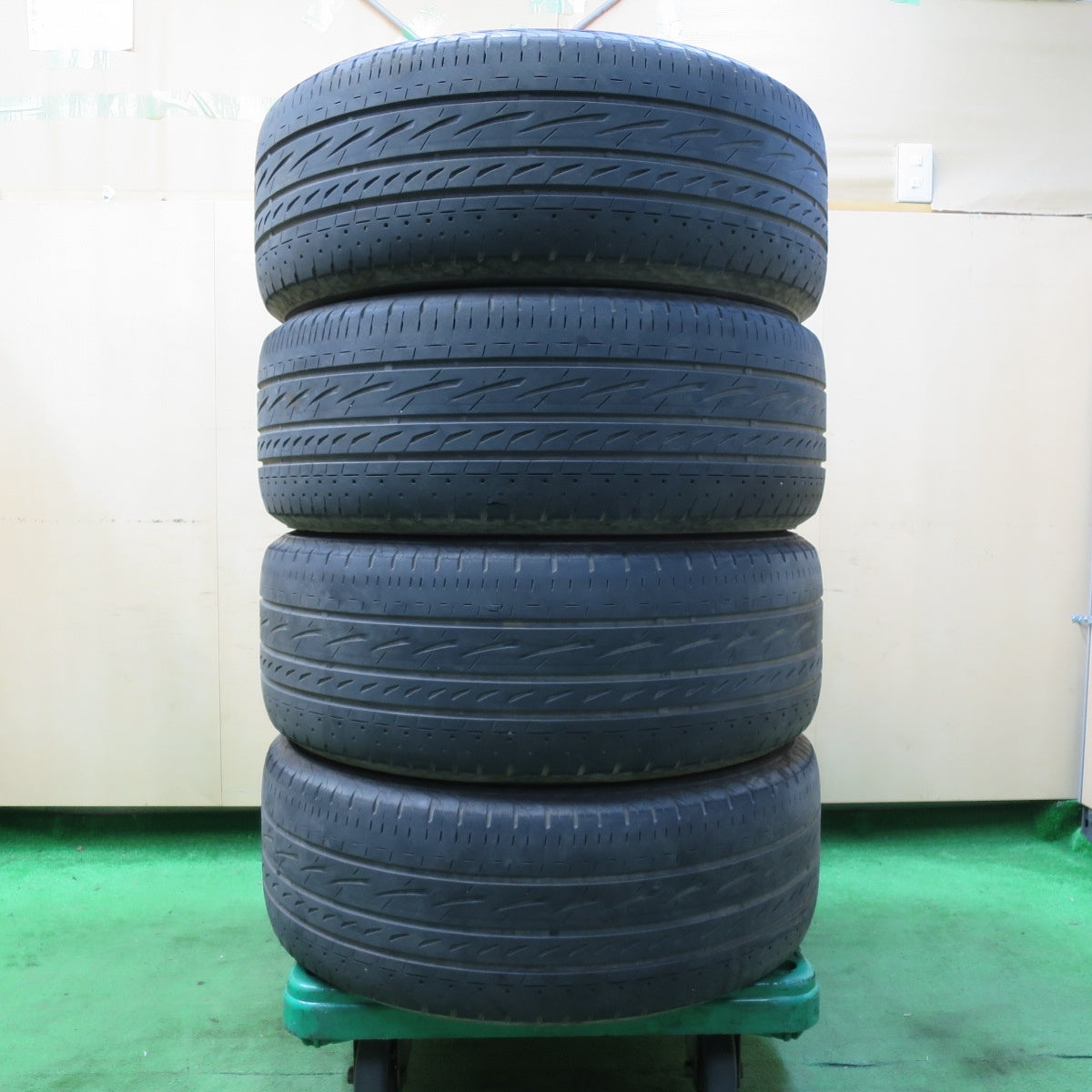 *送料無料* 4本価格！20年★トヨタ 20系 アルファード ヴェルファイア 純正 235/50R18 ブリヂストン レグノ GRV2 PCD114.3/5H★4080101イノ
