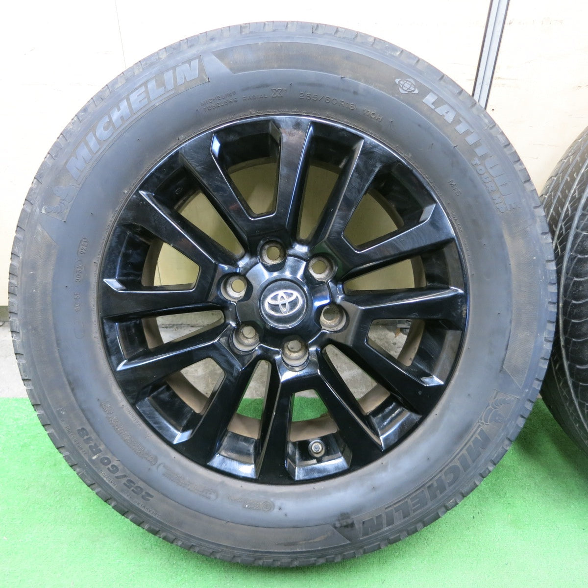 [送料無料] 4本！22年★トヨタ 150系 ランクル プラド ブラックエディション 純正 265/60R18 ミシュラン LATITUDE TOUR HP PCD139.7/6H★4100102ナノ